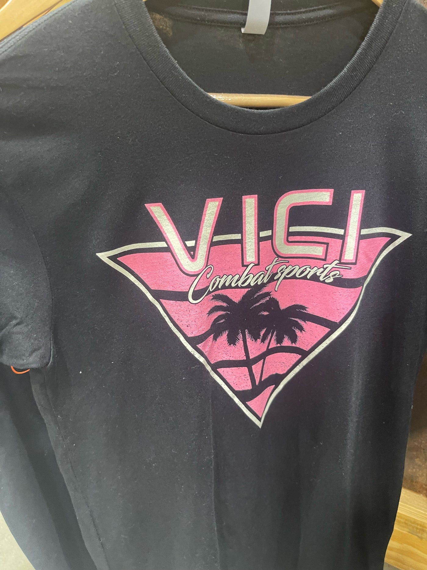 Vici T-Shirt Pink Palm